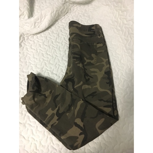 Pants - Picture 2 of 3